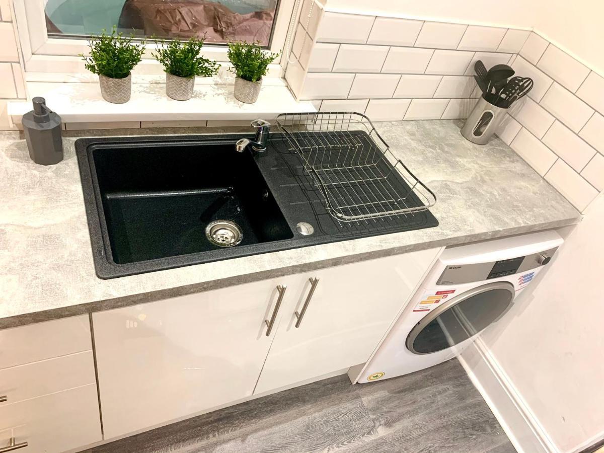 Victory Luxury Hot Tub House Villa Blackpool Eksteriør bilde